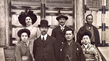 Group photo of Freer with Hara Tomitarō