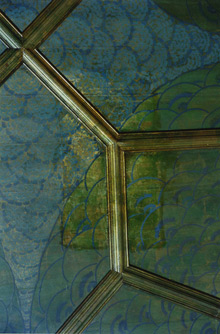 Detail of cleaning test; varnished and inpainted.